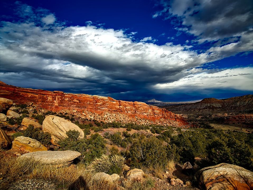 major-landforms-in-the-midwestern-region-sciencing