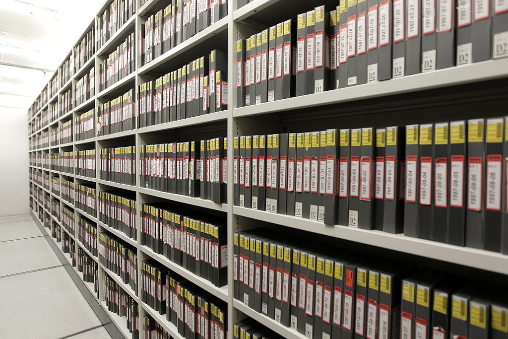Difference Between Backing Up and Archiving