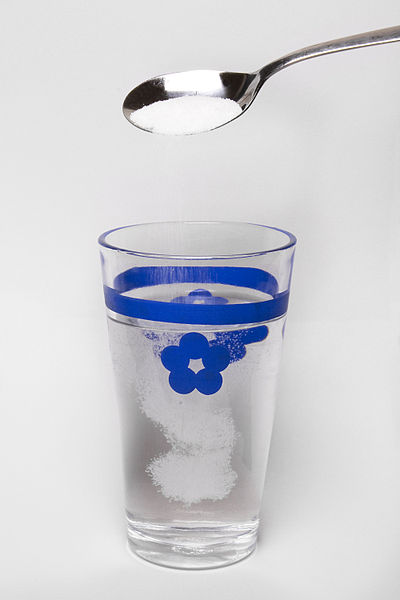 Main Difference - Electrolytes vs Nonelectrolytes