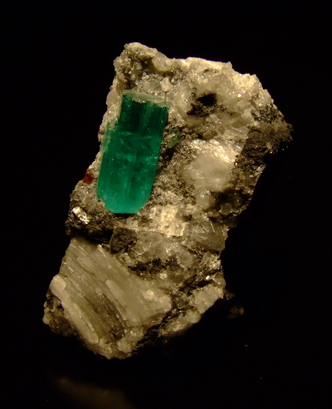 the-poet-s-stone-emerald-gemstone-meaning-and-uses-crystal-meanings