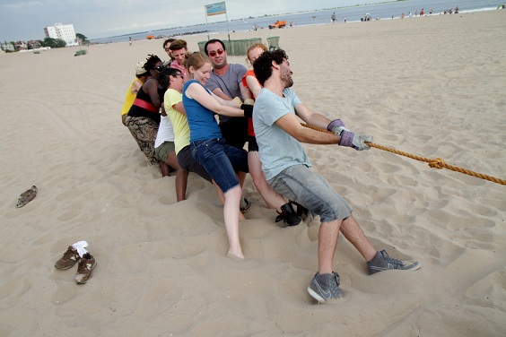 Rozdíl mezi napětím a stlačením - Tug_of_War