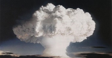 Difference Between Hydrogen and Uranium Bomb