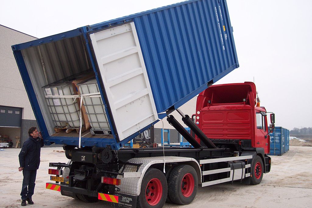 główna różnica-Cargo vs Freight