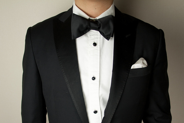 How to Dress for a Black Tie Event 