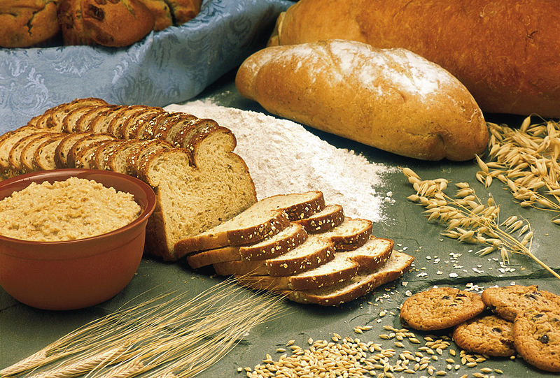 Main Difference - Complete vs Incomplete Proteins