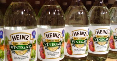 Difference Between White Vinegar and Distilled Vinegar