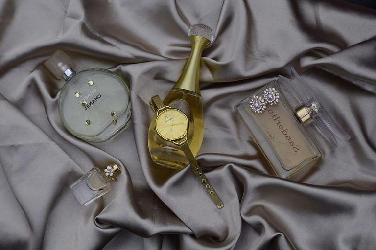 What is the Difference Between Sateen and Percale