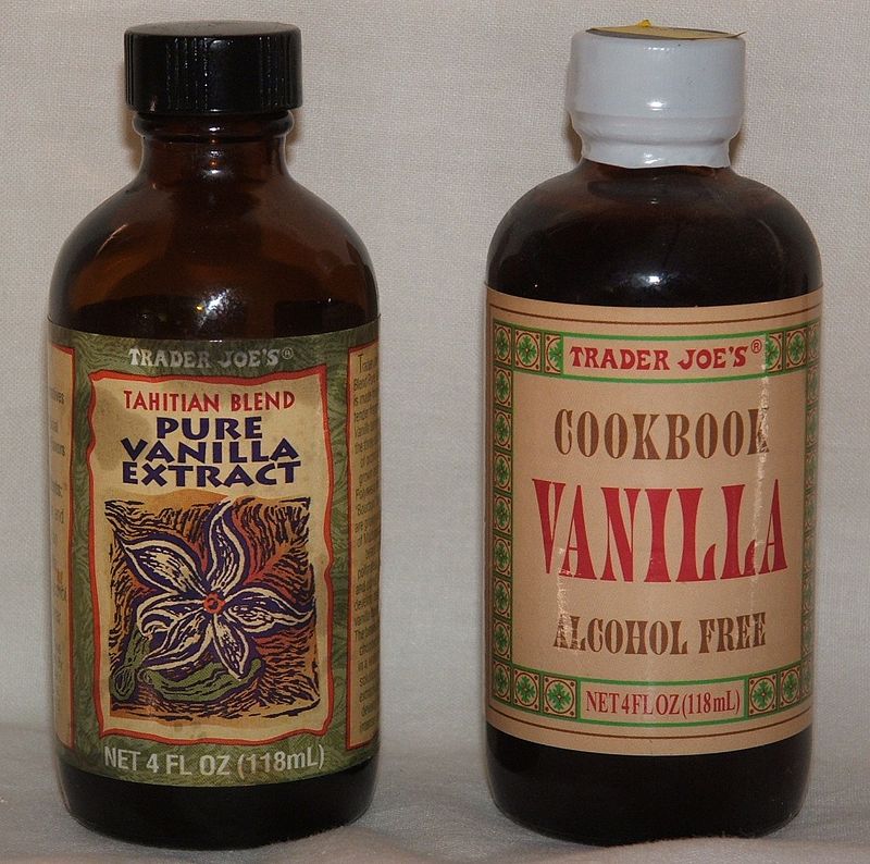 Main Difference -  Vanilla Extract vs Vanilla Flavor