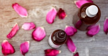 Difference Between Rose Water and Rose Hydrosol