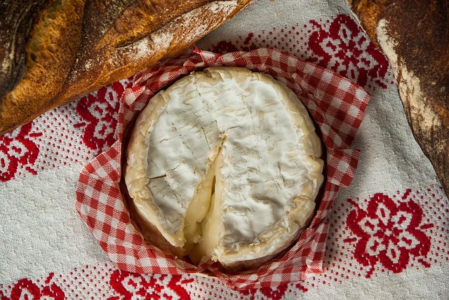 What Is The Difference Between Brie And Camembert - Pediaa.Com