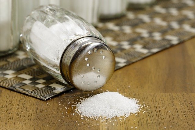 Difference Between Curing Salt and Regular Salt