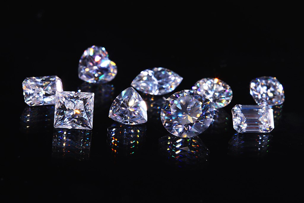 What is the Difference Between Moissanite and Cubic Zirconia