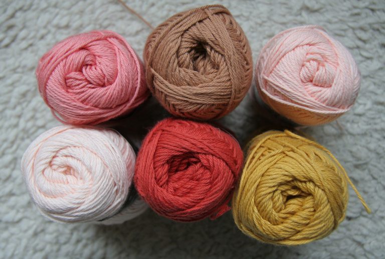 What is the Difference Between Spun Yarn and Filament Yarn
