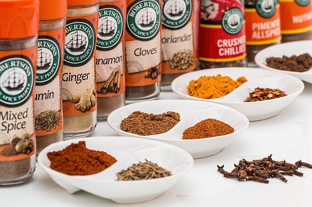 Difference Between Seasoning and Flavoring