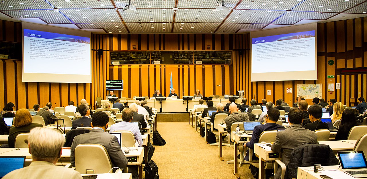 What Is The Difference Between Workshop Seminar Symposium And 
