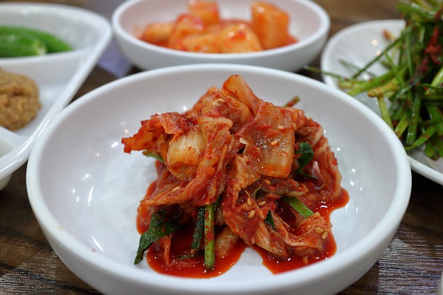 Difference Between Kimchi and Sauerkraut