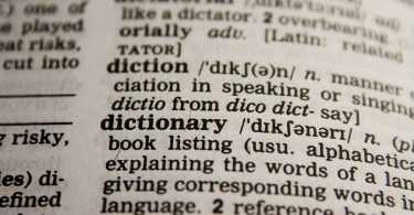 Glossary vs Dictionary