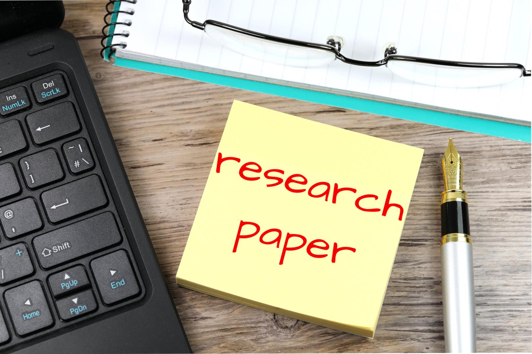 difference between research paper and report
