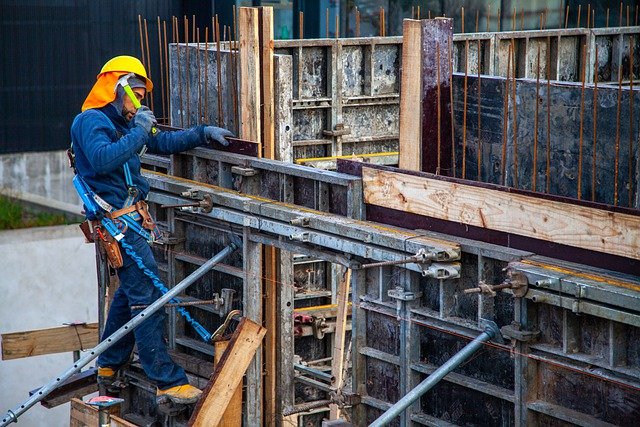 Long hair blue collar worker - wide 6