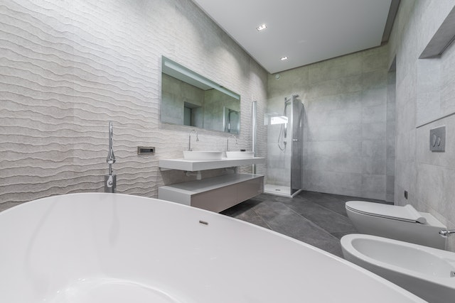 Compare Washroom and Bathroom - What's the difference?