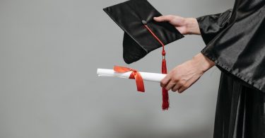 Compare Postgraduate and Masters - What's the difference?