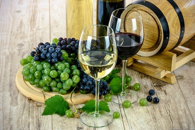 Compare Natural Wine and Organic Wine - What's the difference?