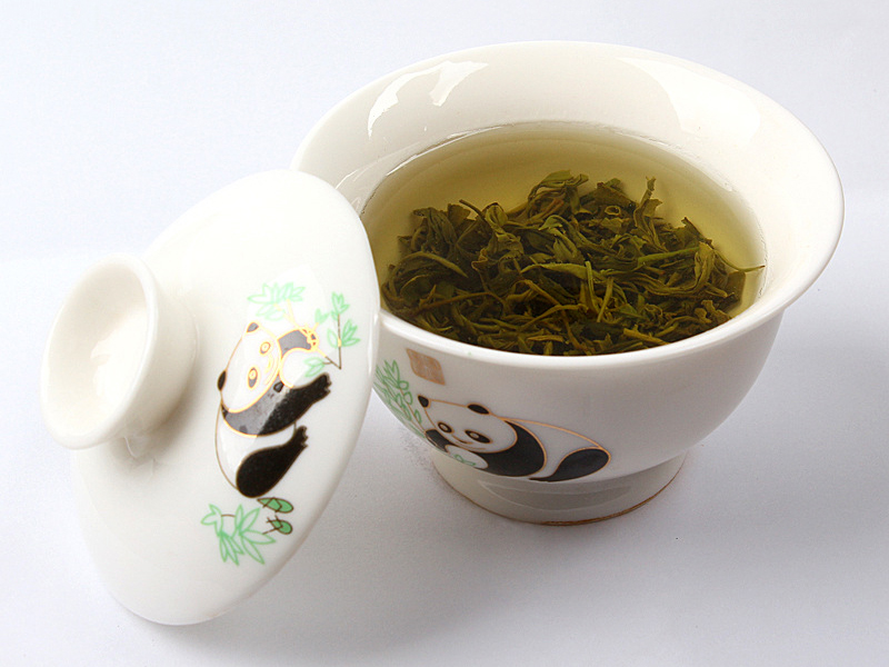 Compare Chamomile Tea vs Green Tea - What's the difference?
