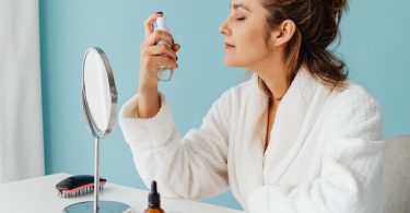 Makeup Fixer vs Setting Spray