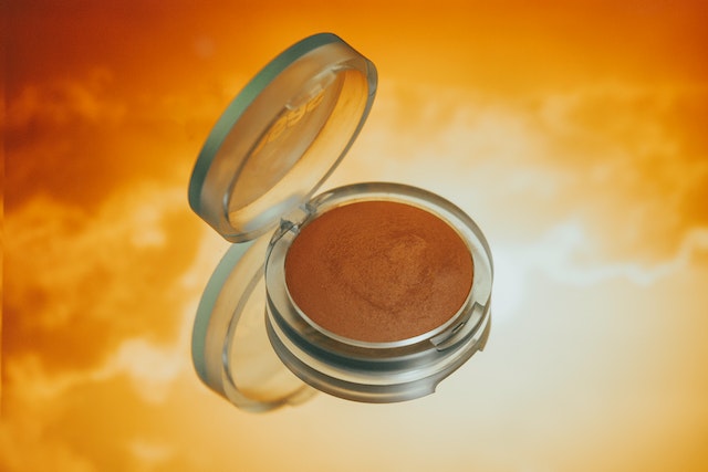 Compare Blush and Bronzer - What's the difference?