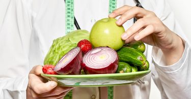 Compare Dietitian and Nutritionist - What's the difference?