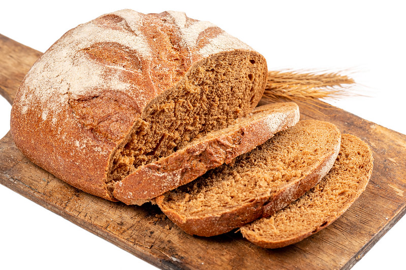 What is the Difference Between Rye Bread and Pumpernickel