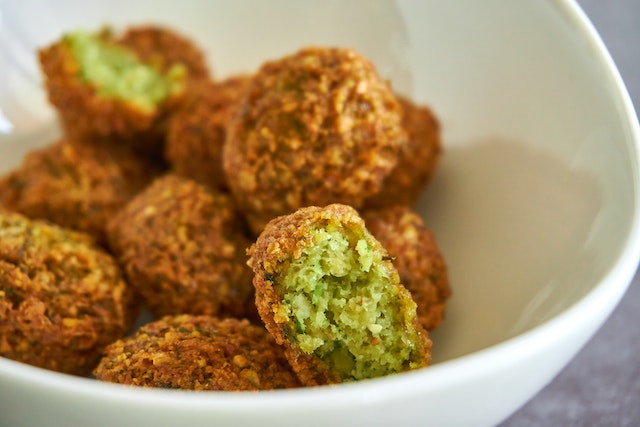 Compare Falafel and Gyro - What's the difference?
