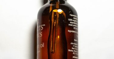Compare Hyaluronic Acid and Hydrochloric Acid - What's the difference?