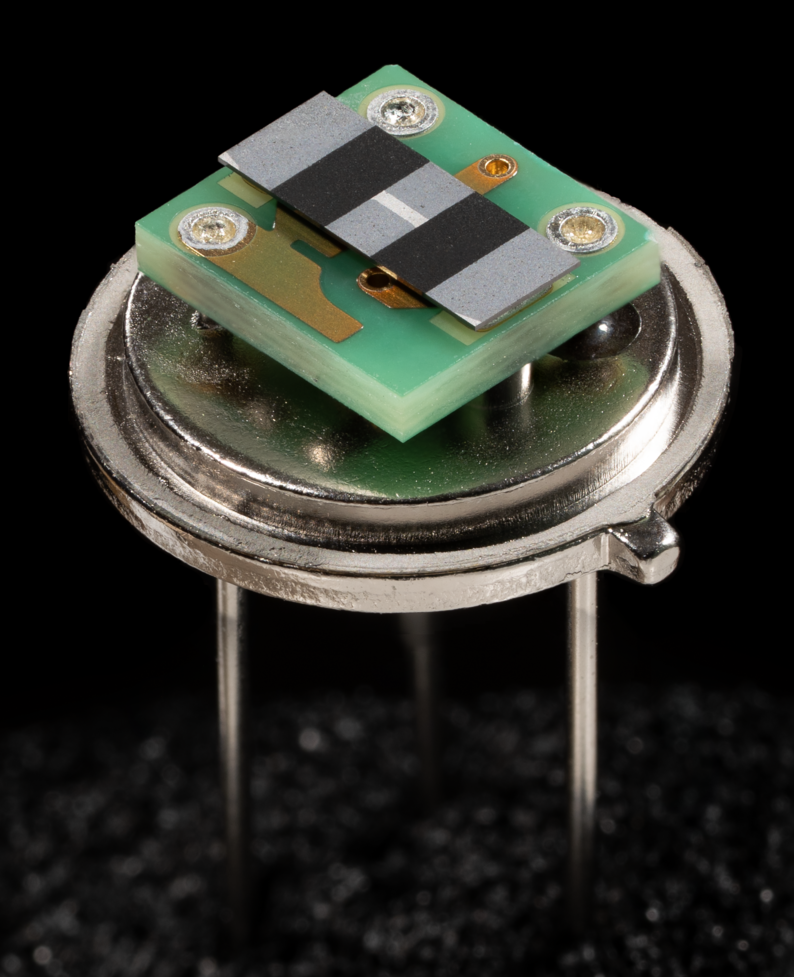 What is the Difference Between Piezoelectric Pyroelectric and