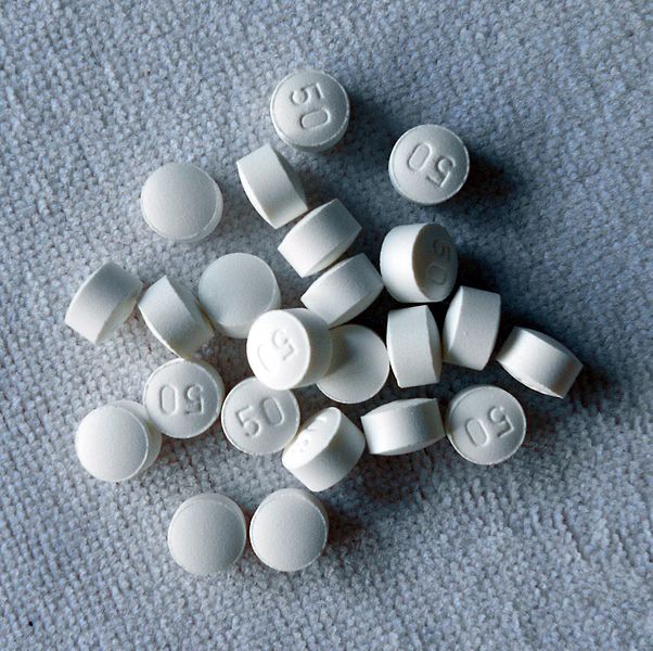 What is the Difference Between Fumarate and Hemifumarate