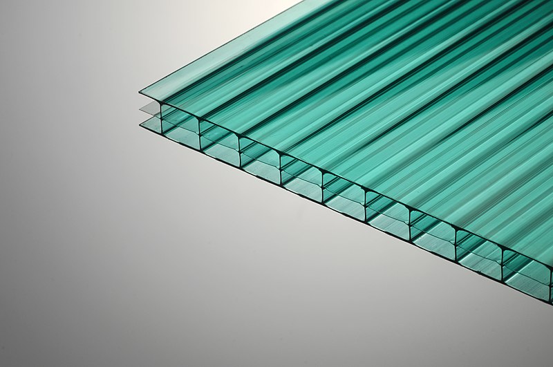 What is the Difference Between Perspex and Polycarbonate